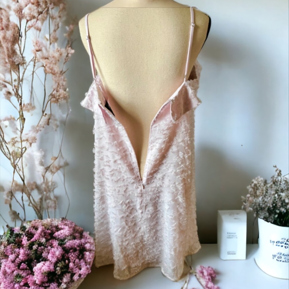 Clover and Sloane Pink Fuzzy Dress Size Large - Picture 10 of 16